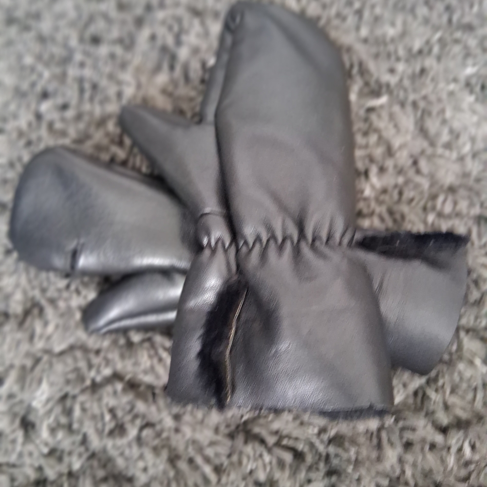 Men's Black Leather Gloves